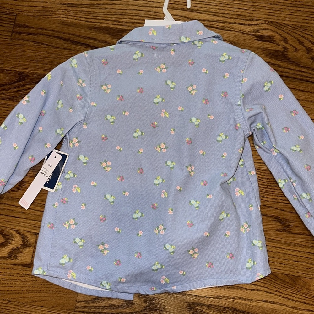Tahari girl denim print top NWT 5/6 - Picture 5 of 6